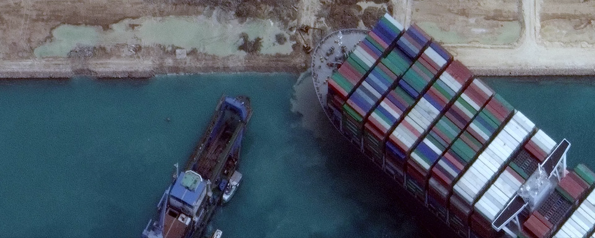 محاولات تعويم السفينة العملاقة إيفر جيفن في قناة السويس، مصر 28 مارس 2021 - سبوتنيك عربي, 1920, 23.05.2021