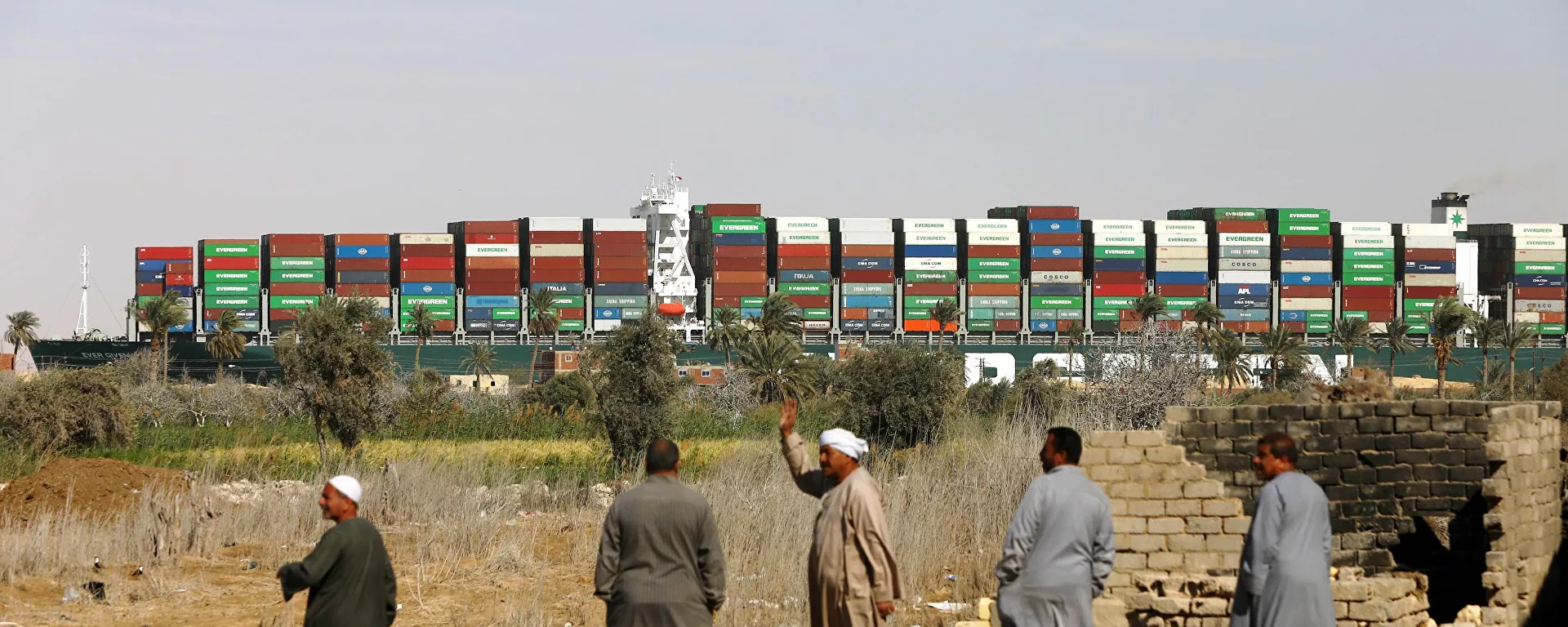 السفينة الجانحة إيفر غيفن بعد تعويمها وبدء تحركها في قناة السويس، مصر 29 مارس 2021 - سبوتنيك عربي, 1920, 23.05.2021