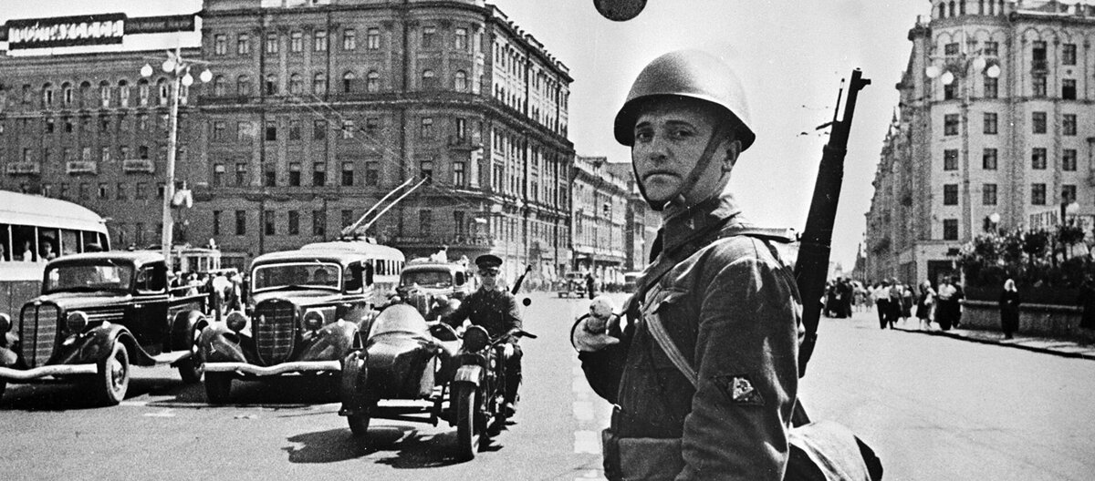 موسكو تستعد لمواجهة الغزاة المعتدين عام 1941 - سبوتنيك عربي, 1920, 05.05.2021