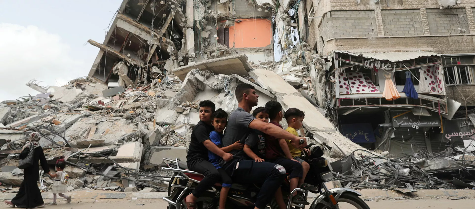 عودة الفلسطينيين إلى منازلهم بعد اتفاق وقف إطلاق النار، قطاع غزة 21 مايو 2021 - سبوتنيك عربي, 1920, 22.05.2021