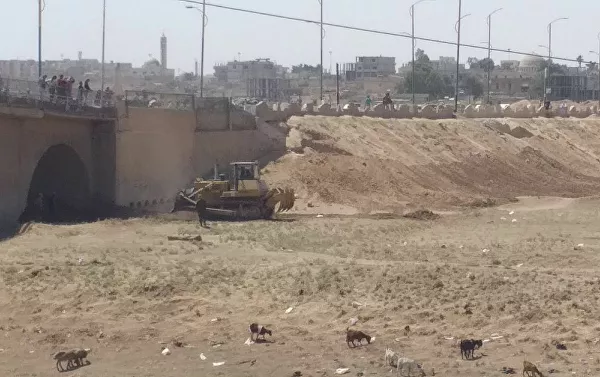 قسد ترفع السواتر الترابية قبيل الانتخابات الرئاسية قسد ترفع السواتر الترابية قبيل الانتخابات الرئاسية - سبوتنيك عربي