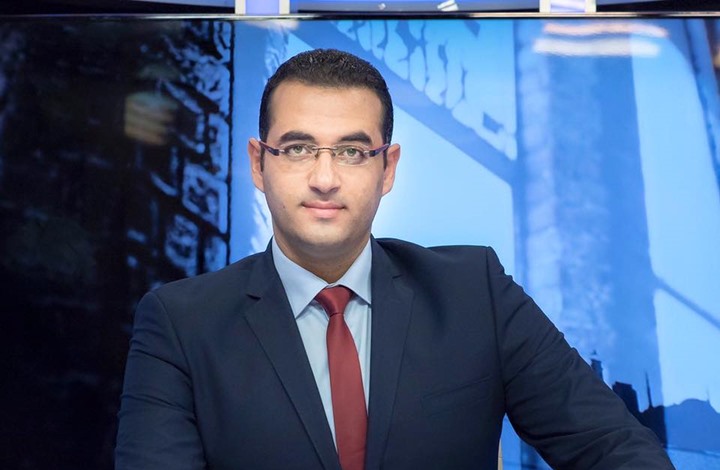 كيف رد مذيع على استهجان متصل لتغطية قضية الأسرى؟ (فيديو)