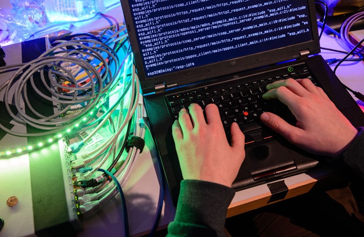 مباحثات مغربية مع شركة تجسس إسرائيلية منافسة لـNSO