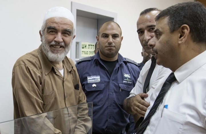 نيابة الاحتلال تطالب بتمديد العزل الانفرادي للشيخ رائد صلاح