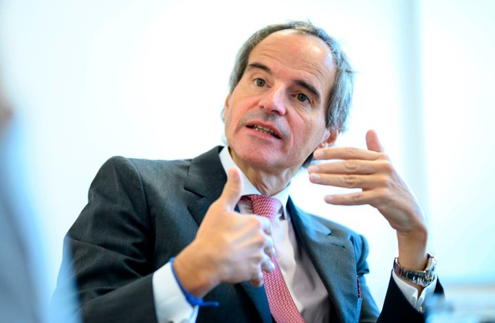 بعد تقرير شديد اللهجة.. مدير عام "الطاقة الذرية" يزور طهران