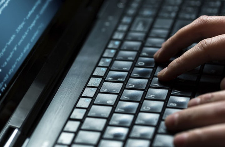 "هاكر" يزعم سرقة معلومات 80% من الإسرائيليين