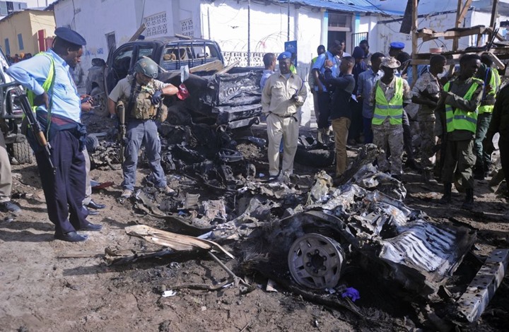 قتلى وجرحى في تفجيرين بالصومال.. "الشباب" تتبنى