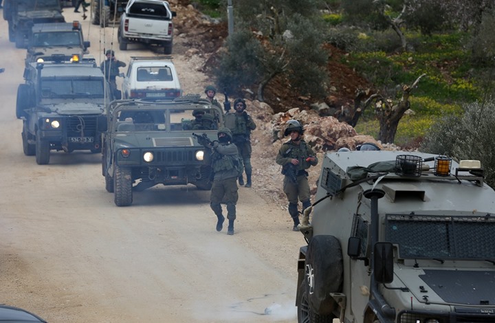 اعتقالات في الضفة والقدس واقتحام للأقصى (شاهد)