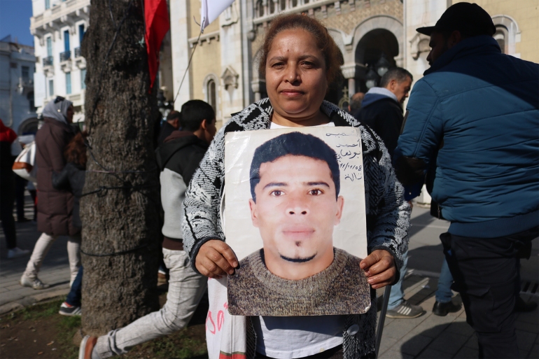 عائلات شهداء تالة طالبوا الرئيس بالتراجع عن التعيينات الأمنية صورة أرشيفية الجزيرة نت