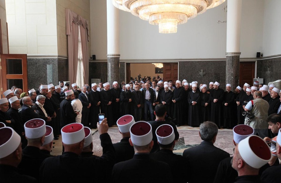 صحيفة: الأردن يمنع مشايخ دروزا من العبور رغم زيارة جنبلاط