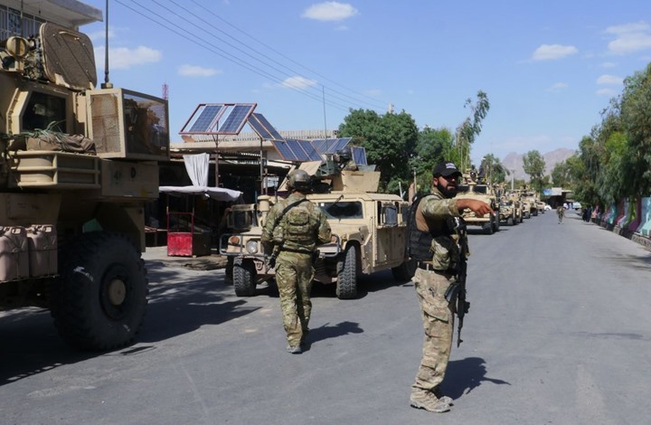 البنتاغون يستنكر تقاعس كابول.. وطالبان تهاجم "مزار شريف"