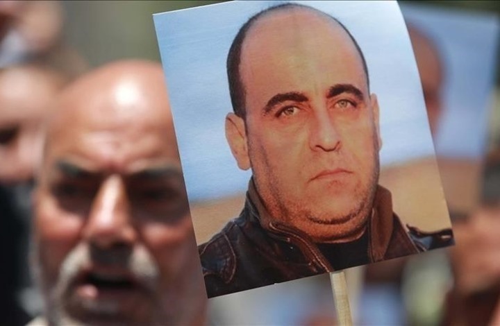 عائلة نزار بنات تتجه لبريطانيا لفتح تحقيق رسمي باغتياله