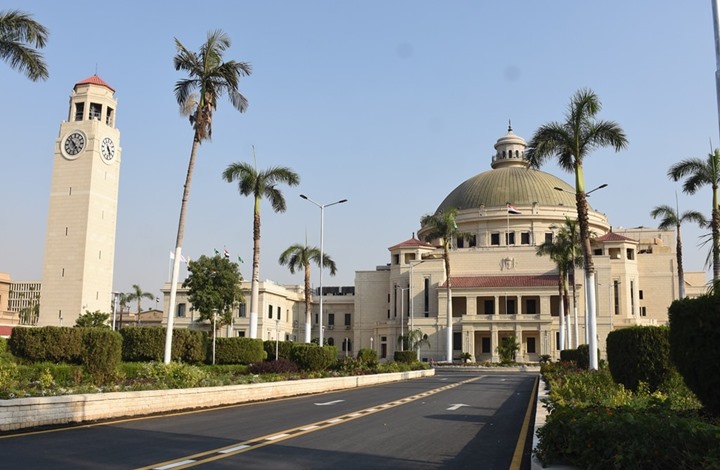 مصريون: لهذه الأسباب نتحمل نار مصروفات الجامعات الخاصة