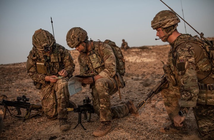 صحيفة: قوة بريطانية في اليمن لملاحقة منفذي هجوم الناقلة