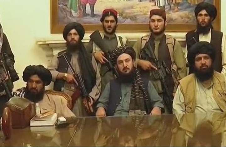 طالبان تسيطر على كابول والقصر الرئاسي و"غني" يغادر البلاد