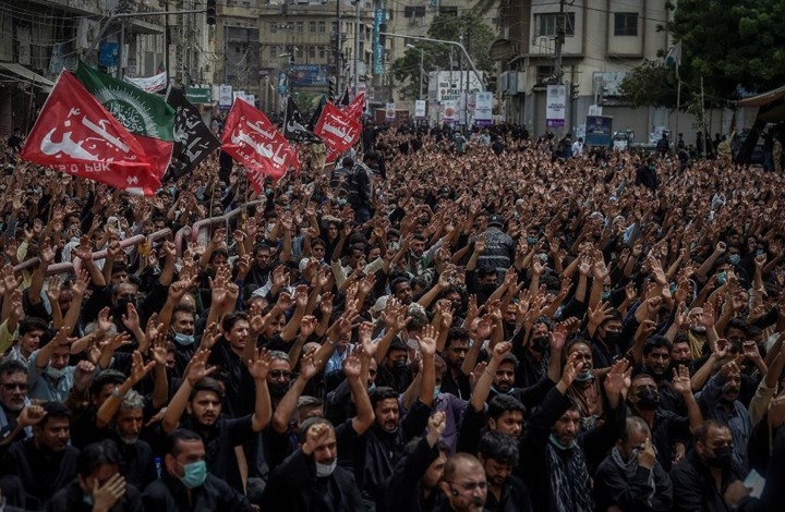 عشرات القتلى بهجوم استهدف تجمعا شيعيا في باكستان