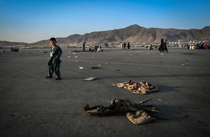 12 قتيلا حصيلة ضحايا فوضى مطار كابول منذ الأحد