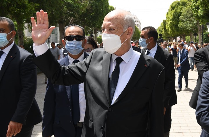 داعمون لسعيّد يطالبون بحل البرلمان و"نظام سياسي جديد"