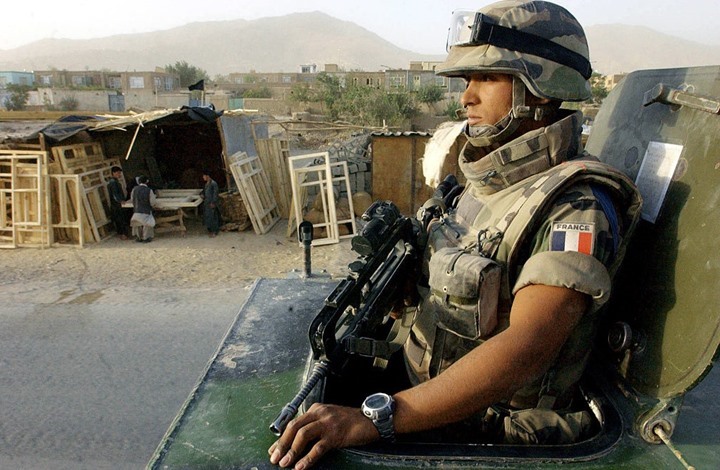 فايننشال تايمز: هل علمت فرنسا بعجز الجيش الأفغاني؟