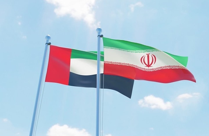 وفد إماراتي يهنئ رئيسي وإيران ترغب بتطوير العلاقات