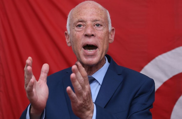 إعلام تونسي يزعم القبض على "ذئب منفرد" أراد اغتيال سعيّد