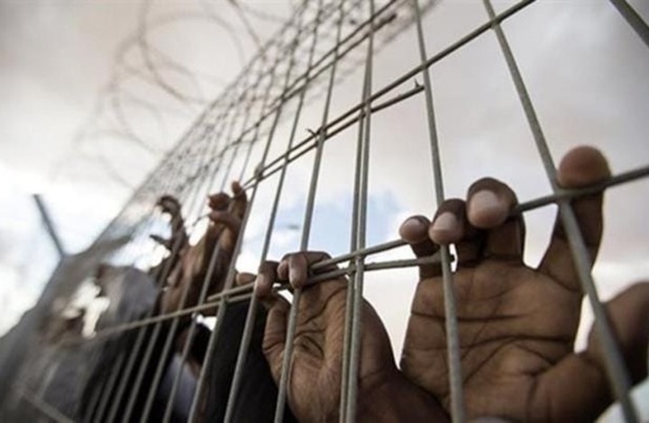 أكثر من 1300 أسير فلسطيني يبدأون إضرابا مفتوحا عن الطعام