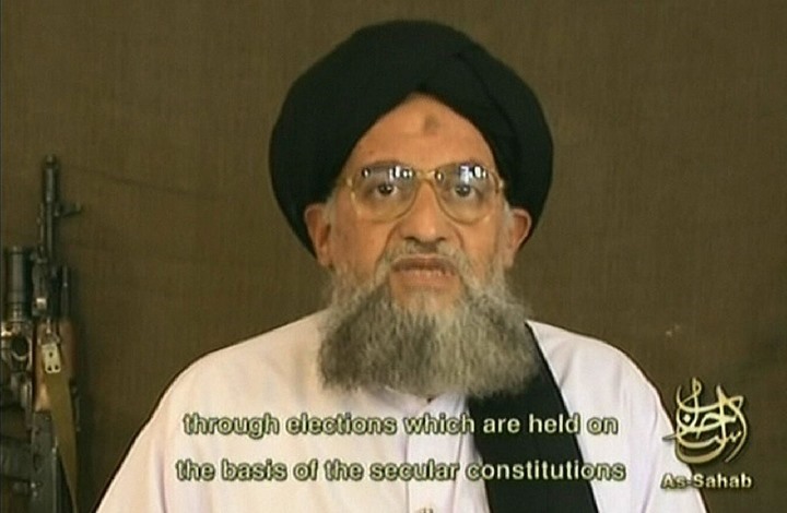 ظهور جديد للظواهري.. وجدل بسبب ارتدائه "زيا سعوديا"