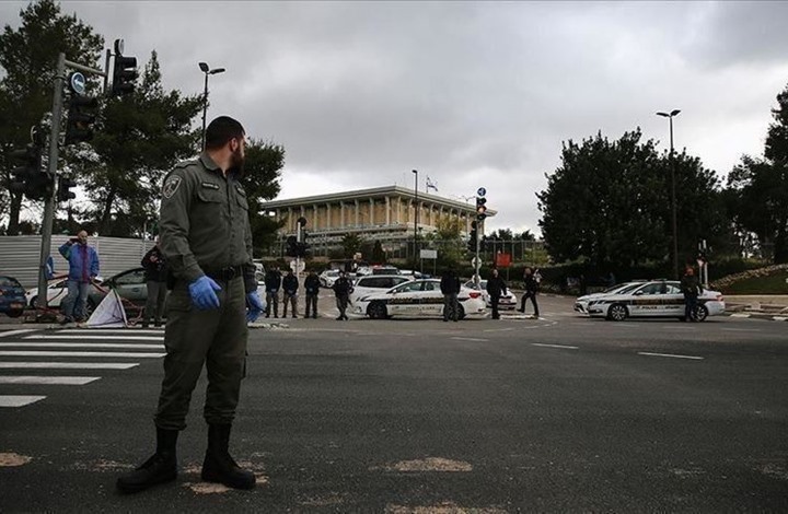 إعلام عبري: اعتقال فلسطيني لتنفيذه عملية طعن في يافا