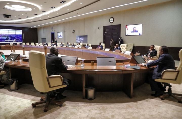 حزب البشير يرفض اتهامه بمحاولة الانقلاب بالسودان