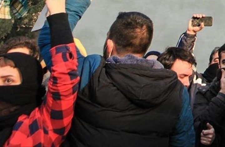 أفغان يتظاهرون في طهران ضد حركة طالبان وباكستان