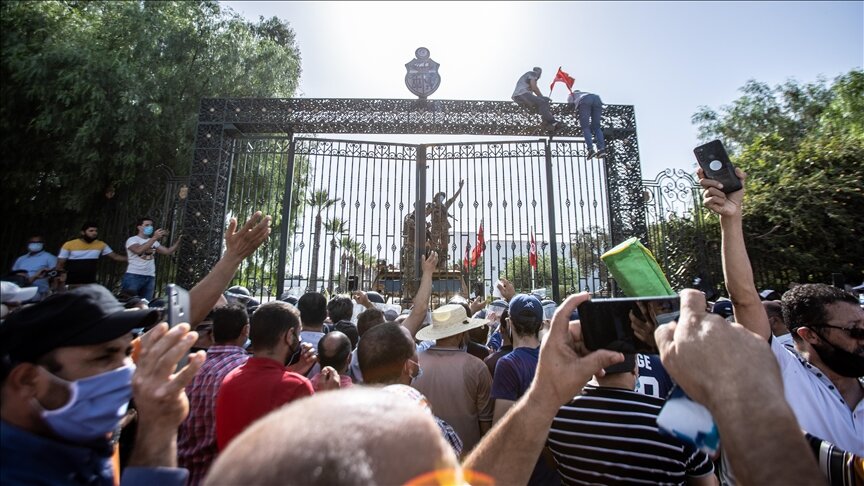 تونس.. شريط الأحداث في 72 ساعة (إطار)