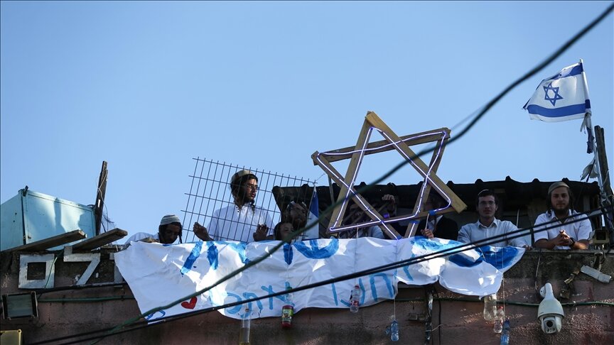 مستوطنون يستولون على أرض وبئر مياه جنوب الضفة