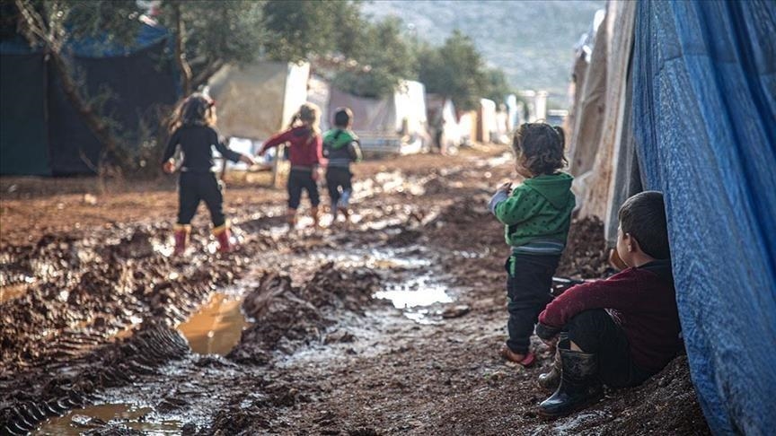 إدلب.. مقتل 8 مدنيين بقصف قوات النظام السوري