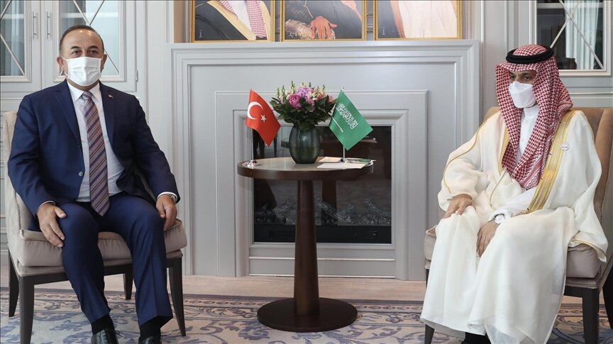 طشقند.. وزير الخارجية التركي يلتقي نظيره السعودي