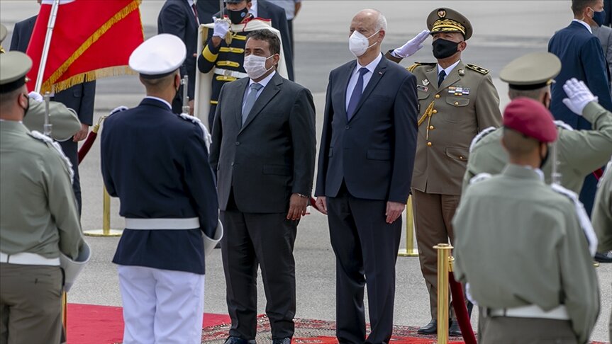 المنفي يبدأ زيارة رسمية إلى تونس تستمر 3 أيام