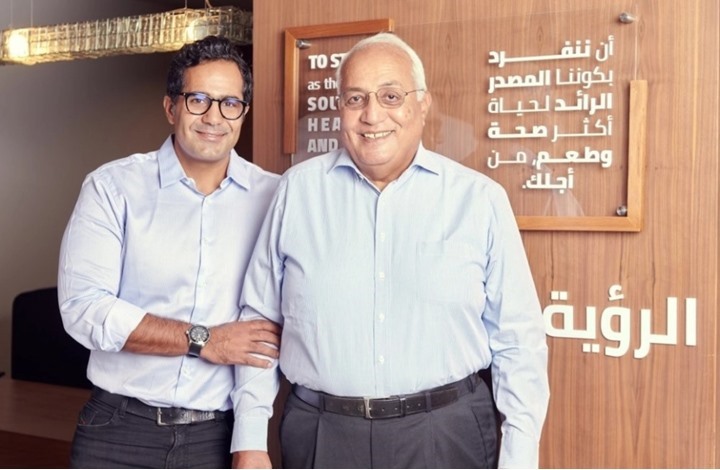 "شنطة صفوان ثابت".. نشطاء ينتقدون اتهامات داخلية مصر