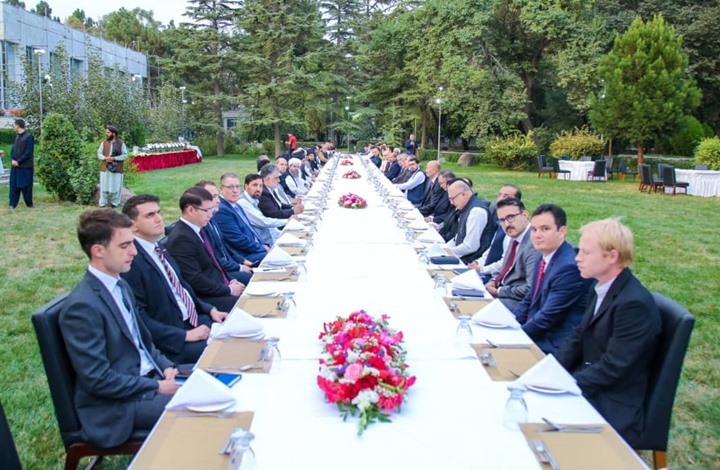 حكومة "طالبان" تستضيف سفراء ودبلوماسيين أجانب بكابول