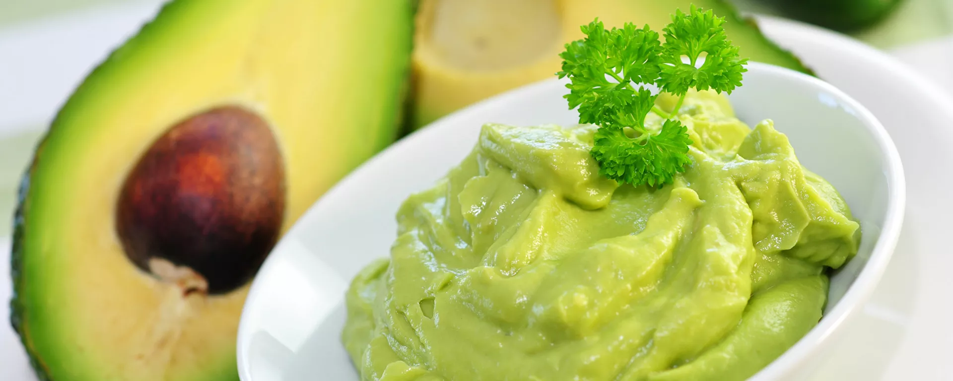 أفوكادو - سبوتنيك عربي, 1920, 23.05.2021