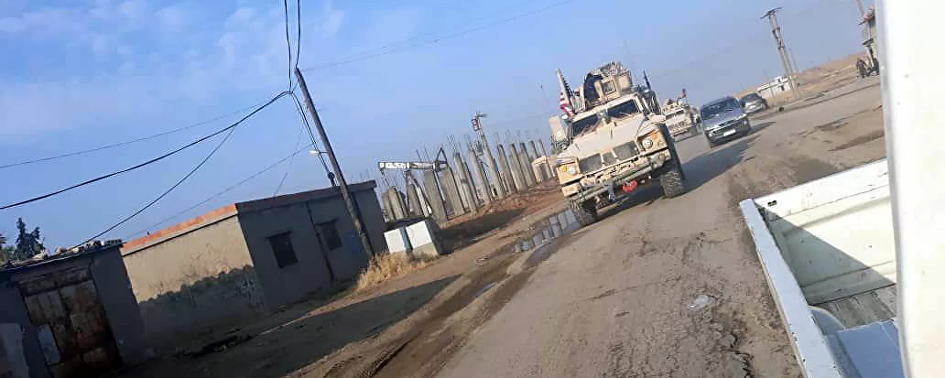 الرتل الأمريكي المنسحب من من القواعد الأمريكية المتواجدة في محافظتي الرقة وحلب، سوريا 20 أكتوبر 2019 - سبوتنيك عربي, 1920, 11.07.2021