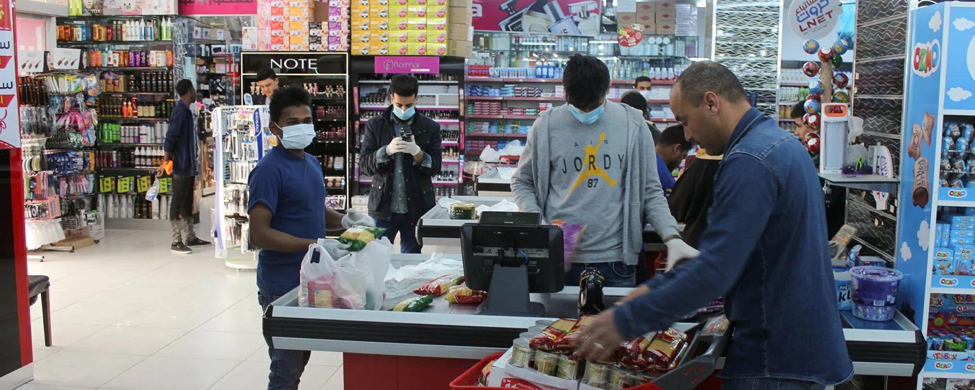 اجراءات الوقاية من كورونا في ليبيا - سبوتنيك عربي, 1920, 17.04.2021