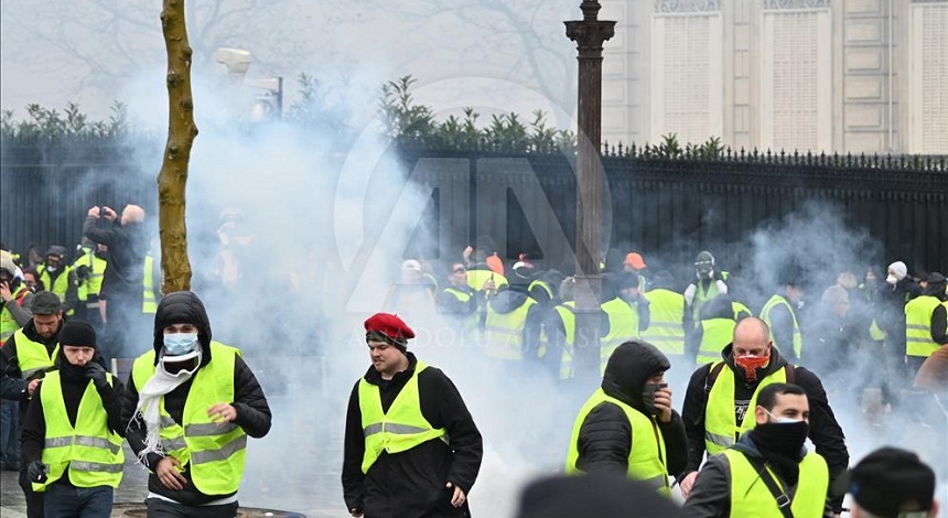 france-2 60 مصابا وأعمال شغب بباريس بالجولة الـ18 للسترات الصفراء