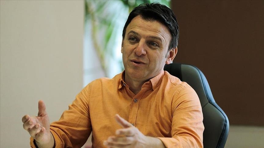 المطرب التركي "مصطفى جيجلي" يلتقي عشاقه البوسنيين