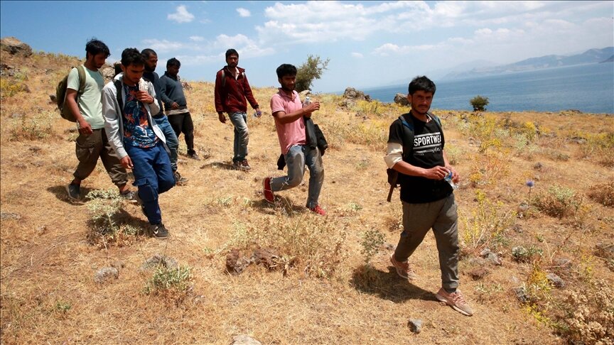 مهاجرون أفغان: تعرضنا لمعاملة سيئة في إيران قبل وصولنا تركيا (تقرير)