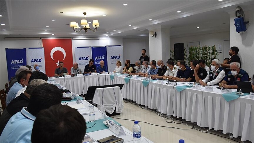 وزير الغابات التركي: اليونان طلبت منا طائرات لإخماد الحرائق