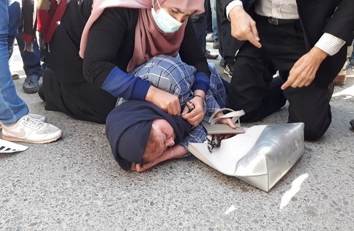 عشرات الآلاف يتظاهرون ضد سعيّد بتونس.. والأمن يقمعها