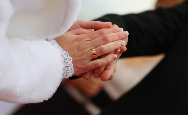 رموز تدل على الزواج من غني