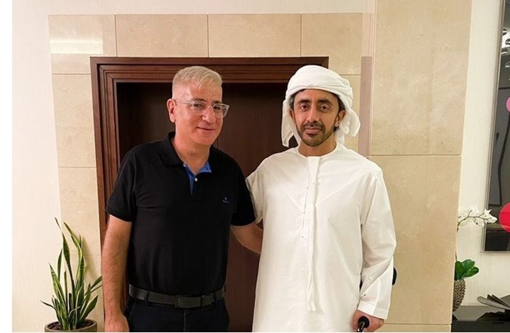 سفير الاحتلال لدى الإمارات يقدّم أوراق اعتماده (صورة)