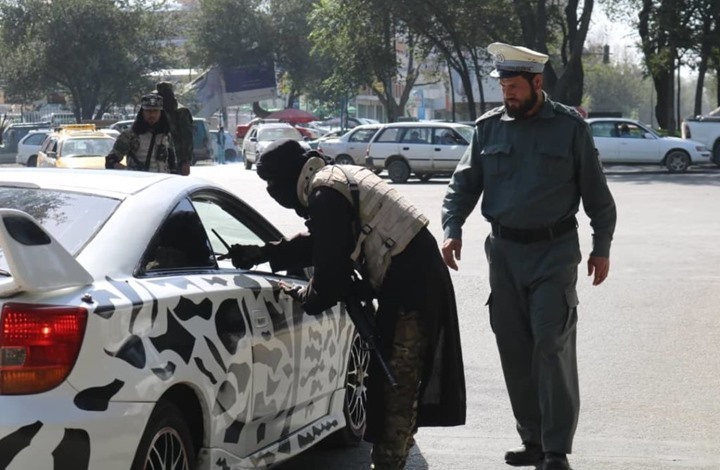 ​"داعش" يتبنى تفجير قندهار.. وطالبان تنشر شهادات متهمين