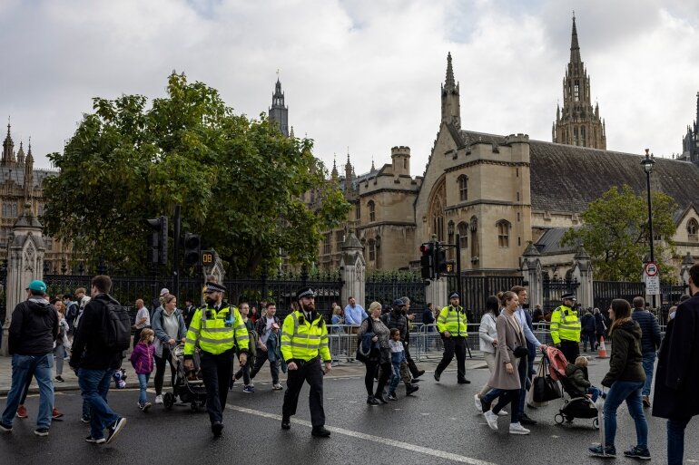 1346888138-1 Tributes Are Paid To Murdered MP Sir David Amess