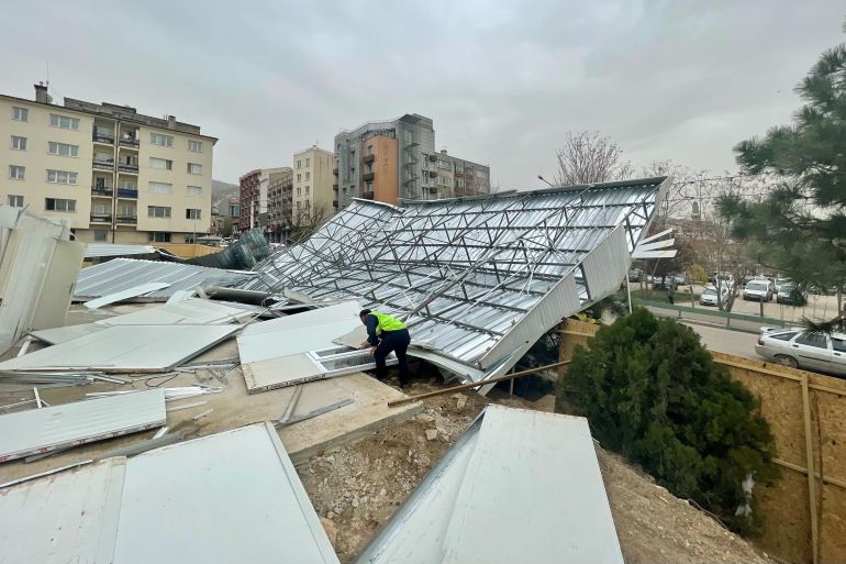 26255754-1 Heavy storm in Bursa